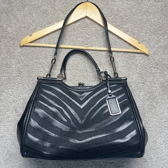 Coach Madison Carrie Pinnacle Frame Kisslock Satchel Black Zebra Limited Edition - Picture 14 of 15